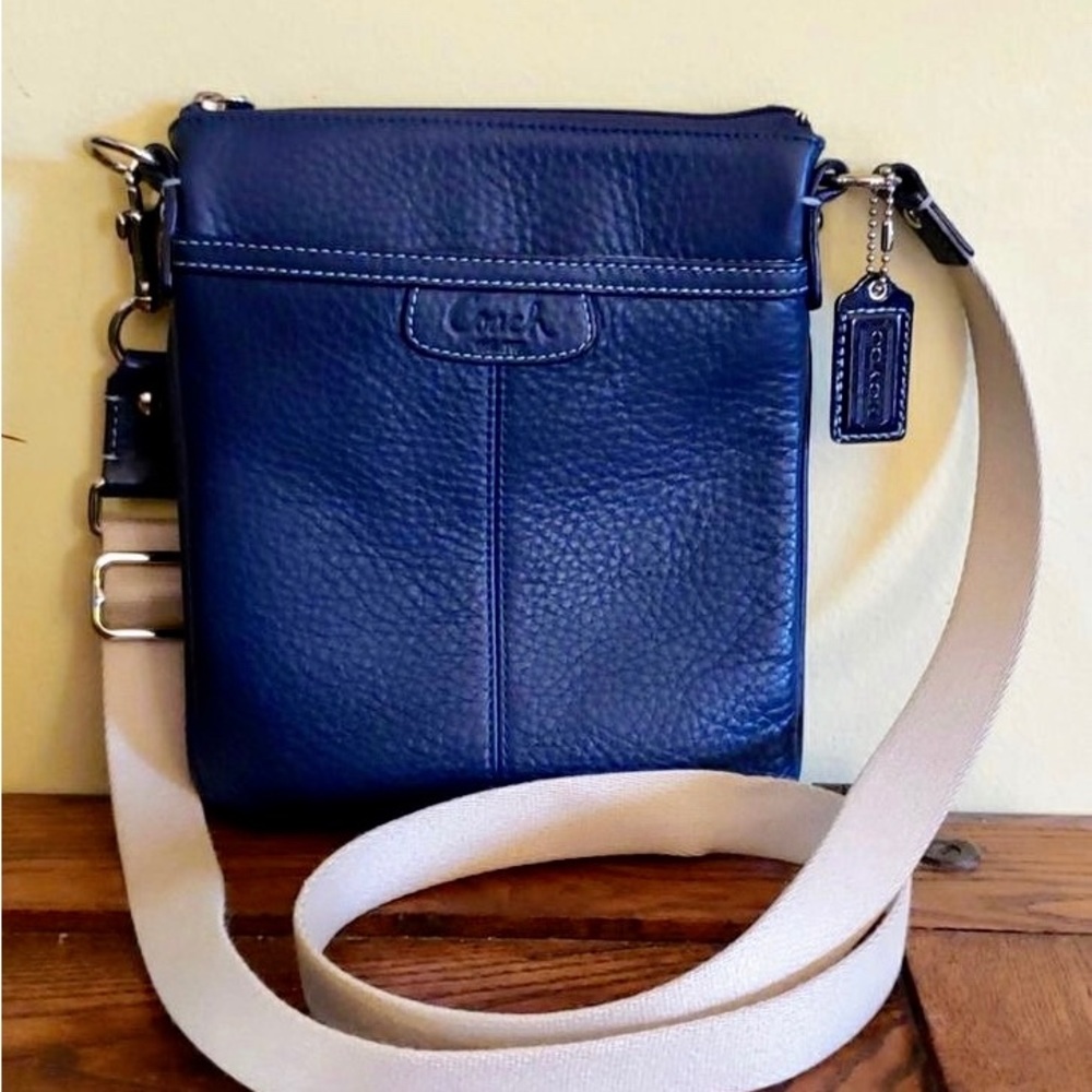 COACH 42206 PENELOPE NAVY PEBBLED LEATHER CROSSBODY - Picture 7 of 11